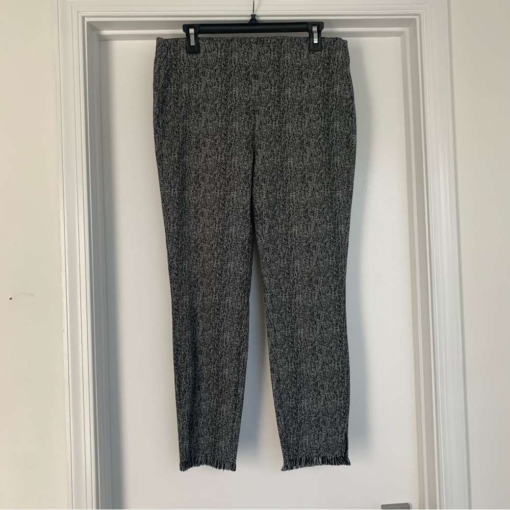 Luxurious Patterned Capris - image 2